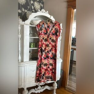 # 103 Le vie en rose tropical dress